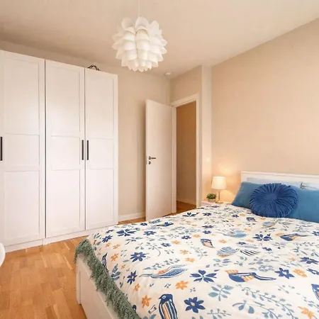 Modern Panoramic View In Heart Of *