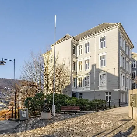 Modern Panoramic View In Heart Of Lejlighed Bergen